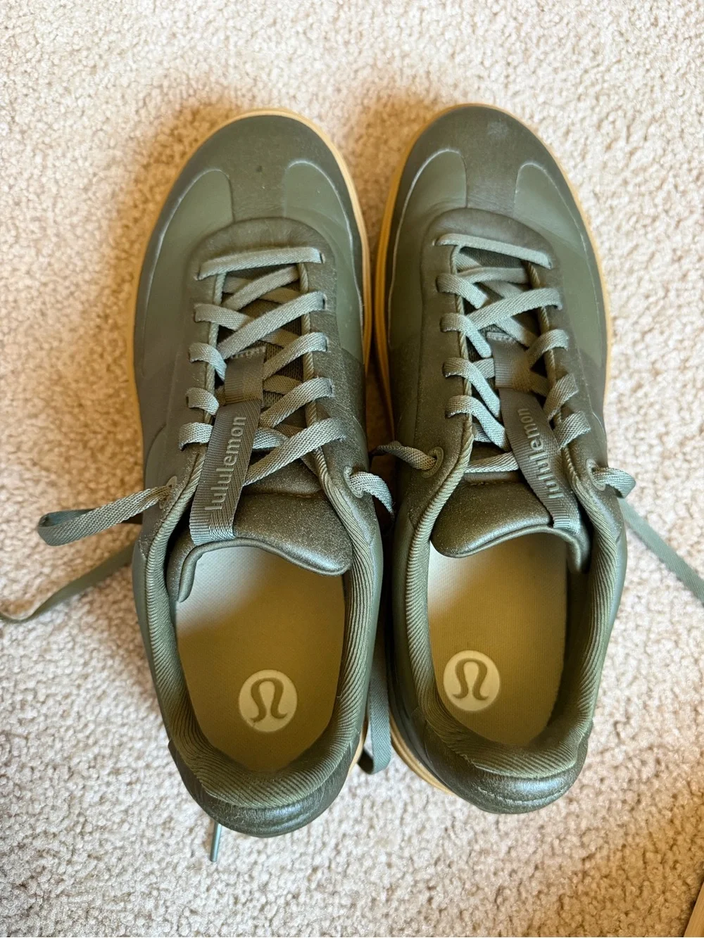 Lululemon Men's Cityverse Sneaker olive green Size 10,5